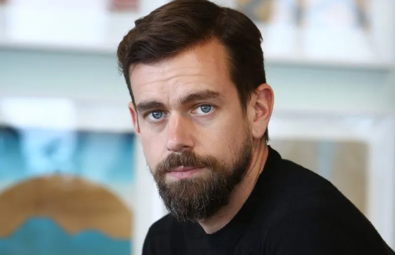 杰克·多西（Jack Dorsey）共同创立Twitter 及担任Twitter的CEO